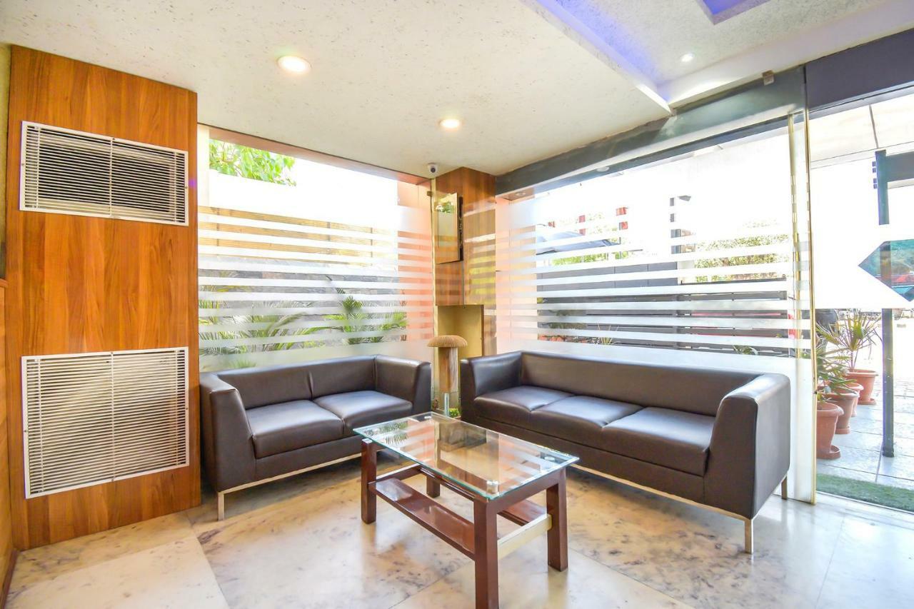 Fabhotel Kohinoor Plaza Ahmedabad Exterior foto